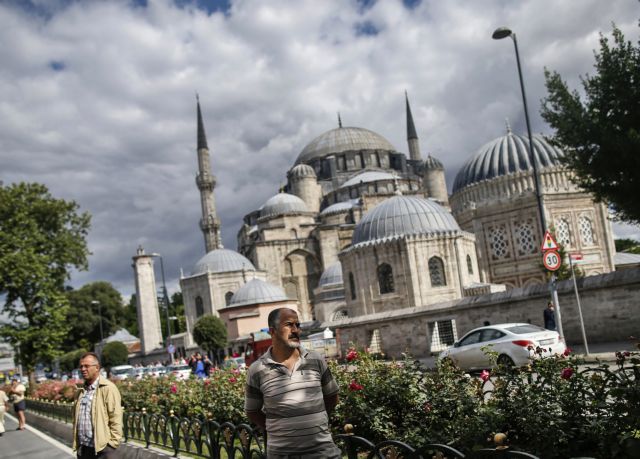 Κωνσταντινούπολη: Έρευνα για τους δράστες της νέας πολύνεκρης επίθεσης